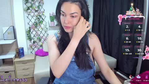 Luna online show from 12-30-24, 03:47