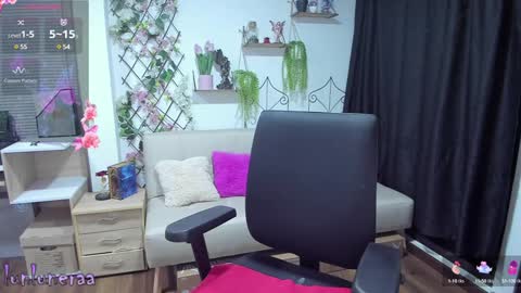 Luna online show from 02-05-25, 02:40