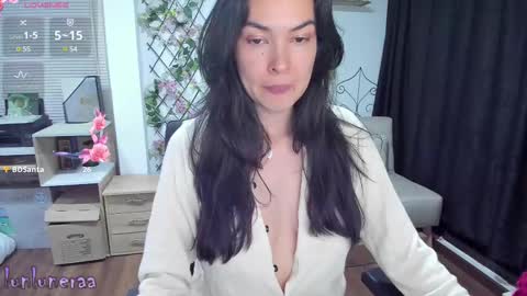 Luna online show from 02-25-25, 06:14