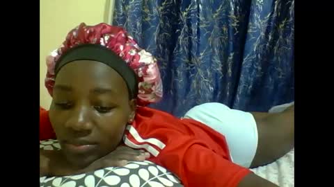 lunah_kitty online show from 05-01-26, 06:34