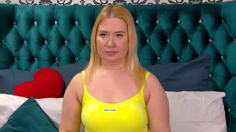 LunaHouston online show from 02-06-26, 05:16