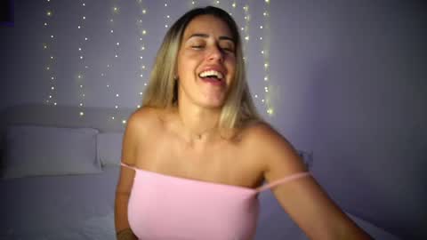 Laura online show from 06-01-26, 10:44