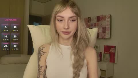 Snapshot of lunainnk chatting on 02-22-26, 07:01 Luna online show from 02-22-26, 07:01