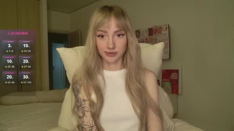 Snapshot of lunainnk chatting on 02-27-26, 10:43 Luna online show from 02-27-26, 10:43