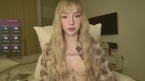 Luna online show from 03-17-26, 12:59