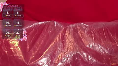 Snapshot of lunalatinacoo chatting on 11-11-25, 02:22 LUNA online show from 11-11-25, 02:22