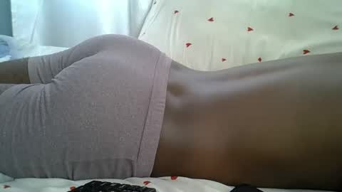 lunalove22_ online show from 02-06-26, 07:45