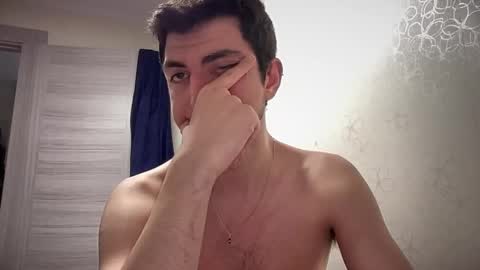 LunaPica online show from 01-05-25, 03:34