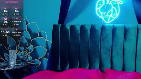 Luna online show from 11-20-25, 07:35