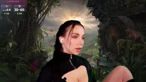 Snapshot of lunanight_ chatting on 10-27-25, 08:24 Luna next streams Mon Fri Sat Sun 8pm-5am gmt0 online show from 10-27-25, 08:24