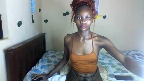 Snapshot of lunanior chatting on 06-26-26, 02:27 lunanior online show from 06-26-26, 02:27