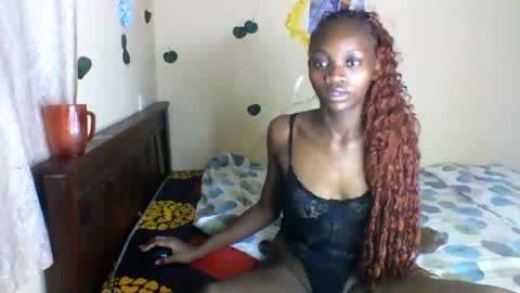 Snapshot of lunanior chatting on 07-09-26, 10:47 lunanior online show from 07-09-26, 10:47