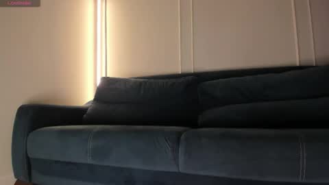 Aisha online show from 09-30-25, 05:56