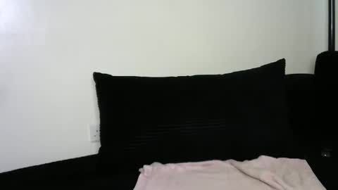 Smiley online show from 04-19-26, 08:02