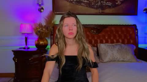 Luna Rishi online show from 11-24-25, 06:13