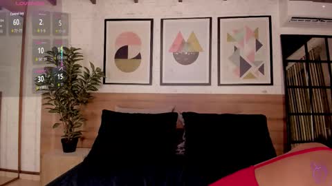 Snapshot of lunaruso chatting on 11-09-25, 07:45 Luna Ruso online show from 11-09-25, 07:45