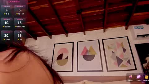 Snapshot of lunaruso chatting on 11-27-25, 08:33 Luna Ruso online show from 11-27-25, 08:33