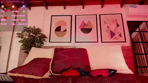 Luna Ruso  online show from 01-14-26, 08:47