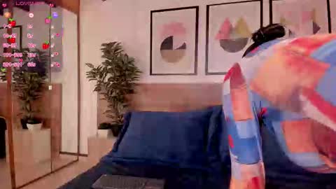 Luna Ruso  online show from 02-11-26, 07:52