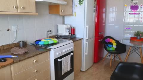 Snapshot of lunary_mix chatting on 01-09-25, 04:17  Luna online show from 01-09-25, 04:17