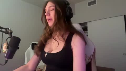 lunasnow online show from 03-31-26, 02:06