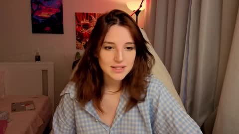 Kate online show from 11-06-25, 01:23