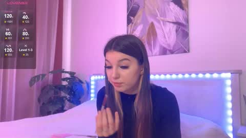 Veronica online show from 11-04-25, 11:42