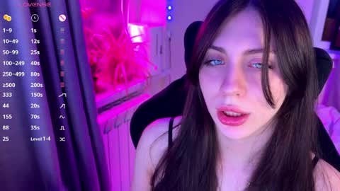 Luna online show from 05-15-26, 10:39