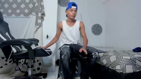 lunay_bigcock420 online show from 10-25-25, 09:50