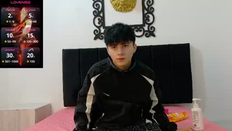 Snapshot of lunaydream chatting on 06-11-26, 12:25 lunaydream online show from 06-11-26, 12:25