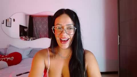 lunayois02 online show from 04-08-26, 12:21