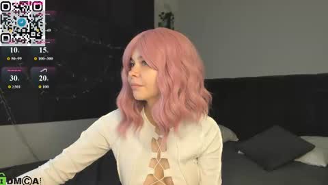 Snapshot of lune_fallenstar chatting on 07-14-26, 01:19 Lune FallenStar online show from 07-14-26, 01:19