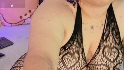 L U N I T A  online show from 04-15-26, 02:18