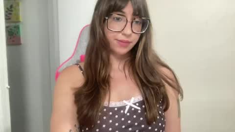 Snapshot of lunitamonroe chatting on 06-12-26, 10:14 lunitamonroe online show from 06-12-26, 10:14