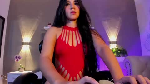 Snapshot of lunna_celeste chatting on 07-20-26, 12:51 L U N A online show from 07-20-26, 12:51