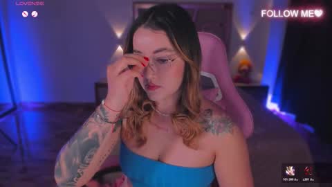 LUNA ROSE online show from 12-05-25, 01:47