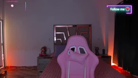 LUNA ROSE online show from 04-22-26, 03:09