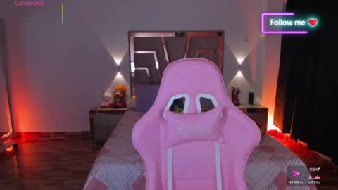 LUNA ROSE online show from 04-28-26, 04:06