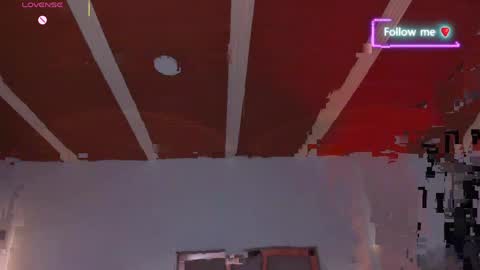 Snapshot of lunna_roosee chatting on 04-30-26, 05:03 LUNA ROSE online show from 04-30-26, 05:03