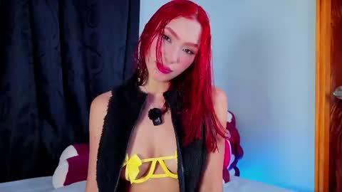 Snapshot of lunnablake chatting on 06-30-26, 04:13 L U N N A online show from 06-30-26, 04:13