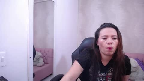 Katty   what ever do you want on my pv is for extra tokens minimi 250 tks ty u for understand online show from 03-11-25, 02:54