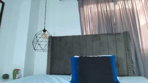 Lupita online show from 06-10-26, 04:50