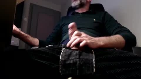 Snapshot of lure4beef chatting on 01-30-25, 04:34 lure4beef online show from 01-30-25, 04:34