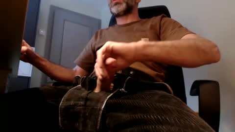 Snapshot of lure4beef chatting on 02-08-25, 04:04 lure4beef online show from 02-08-25, 04:04