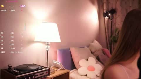 Snapshot of lureofeva chatting on 11-28-25, 03:04 Eva online show from 11-28-25, 03:04