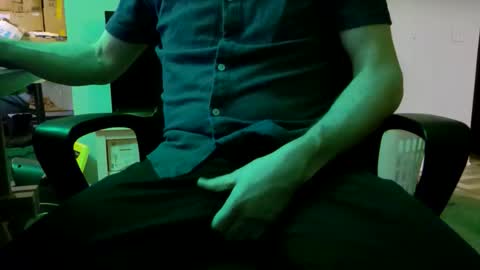 lurkin4alivin online show from 01-08-26, 08:55