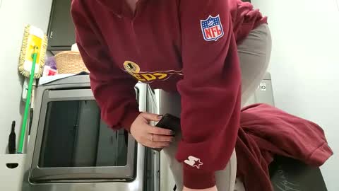 Snapshot of lusciouslibra82 chatting on 12-14-24, 10:56 .Clarissa. Follow me on Instagram miss buns online show from 12-14-24, 10:56