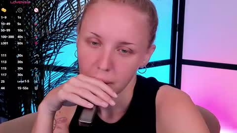 Snapshot of lushcherry chatting on 07-20-26, 06:17 your sweet Liana online show from 07-20-26, 06:17