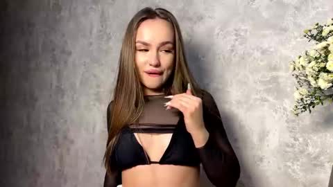 Snapshot of lushmira chatting on 10-04-25, 10:08 Mira online show from 10-04-25, 10:08