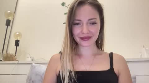 lusiluv online show from 09-30-25, 10:04